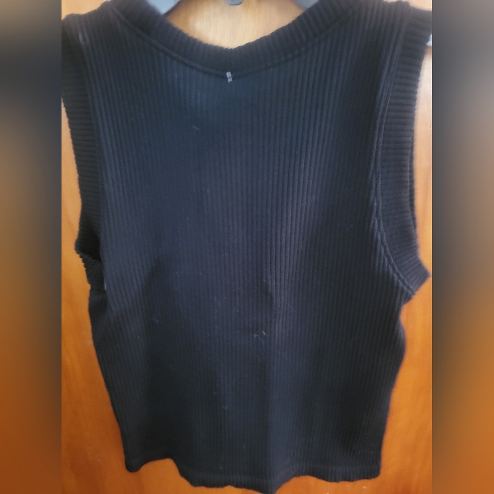 Hippie Rose Classic Black Sleeveless Top - Picture 3 of 4